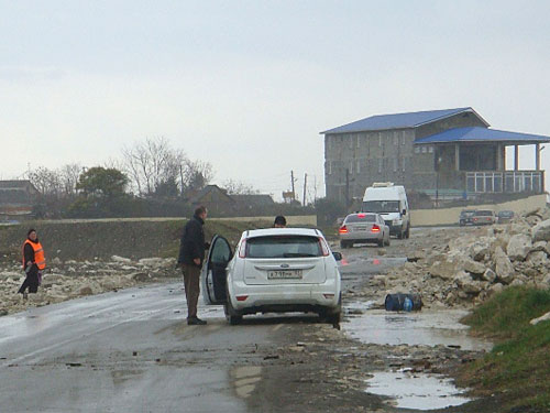 Шторм в Имеретинской долине Сочи, 16 февраля 2010 года. Фото "Кавказского Узла"