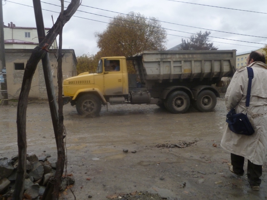 водители завидев, меня были по возможности осторожными и сбавляли скорость. 