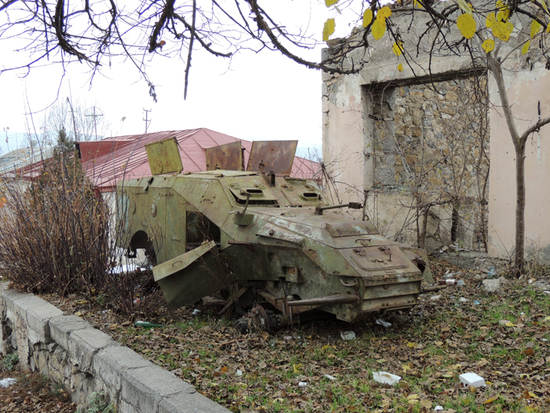 Подбитая военная техника со времён войны. "Кавказский Узел"