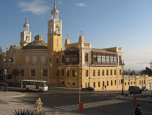 Азербайджан, Баку, филармония. Фото с сайта http://en.wikipedia.org