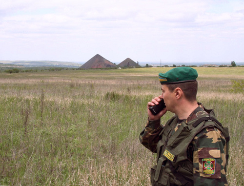 Сотрудник пограничной службы Украины. Фото:  © CopyRight Официальный сайт Пограничной службы Украины, 2014, dpsu.gov.ua