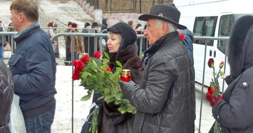 Участники гражданской панихиды по Борису Немцову. Москва, 3 марта 2015 г. Фото Вячеслава Ферапошкина для "Кавказского узла"