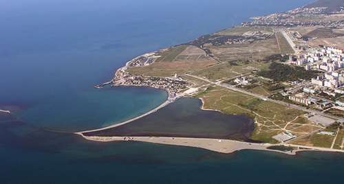  Суджукская коса в Новороссийске. Фото: http://www.rostovgid.ru/nature/island/sudzhukskaya-kosa.html   