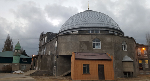 Джума-мечеть на улице Венгерских Бойцов. в Махачкале. Фото: http://zulo.ru/author/admin/page/806/