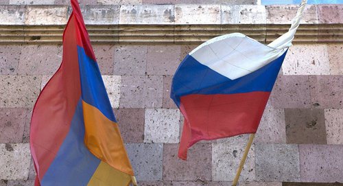 Флаги Армении и России. Фото © Sputnik/ Алина Старостина
http://ru.armeniasputnik.am/armenia/20161130/5638915/ministry-oborony-armenii-i-rossii-podpisali-soglashenie-ob-obedinennoj-gruppirovke-vojsk.html