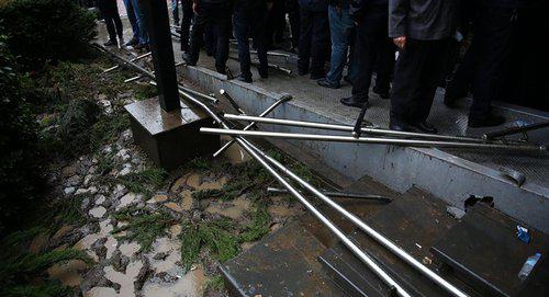 Митинг в Тбилиси. Фото © FB / Tbilisi City Hall
: https://sputnik-georgia.ru/incidents/20171002/237579564/Besporjadki-v-Tbilisi-MVD-soobshhilo-podrobnosti.html