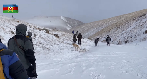 Поиски пропавших в Кельбаджарском районе Нагорного Карабаха. Фото пресс-службы МО Азербайджана https://mod.gov.az/az/news/kelbecer-istiqametinde-yolu-azan-herbi-qulluqcumuzun-axtarisi-davam-edir-video-39159.html