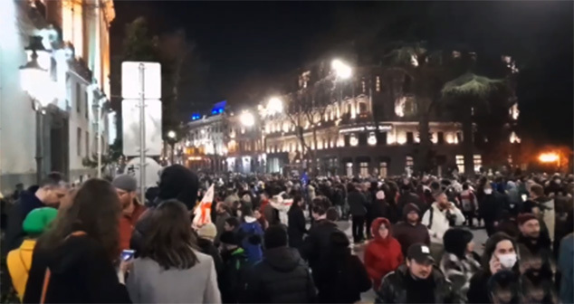 Участники протестов в Тбилиси. Скриншот https://t.me/Tbilisi_life/16818